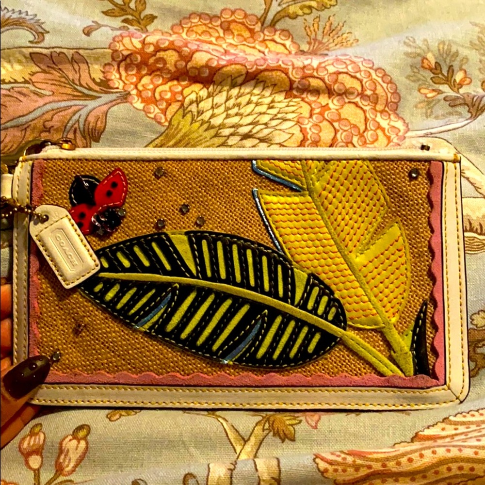 SPECIAL EDITION Coach Wristlet